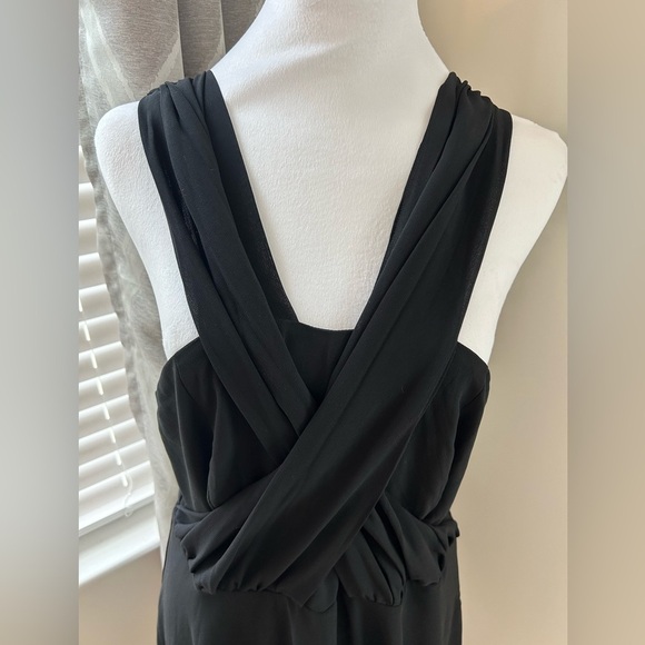 Black Sleeveless Dress - Picture 2 of 5